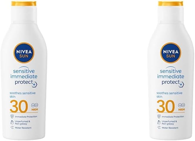 NIVEA SUN Protect and Sensitive Sun Spray (200 ml), Sunscreen with SPF50, Suncream for Sensitive Skin with Aloe Vera, Immediately Protects Against Sun Exposure.