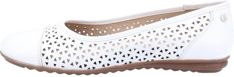 Hush Puppies Women's Leah Closed Toe Ballet Flats.