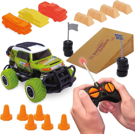 Wheelz Remote Control Monster Truck Stadium Set - Includes RC Monster Truck, Stunt Ramp, Accessories and Batteries - Boys Monster Truck Remote Control Car Toys - Suitable For Kids Age 3 Years Plus.