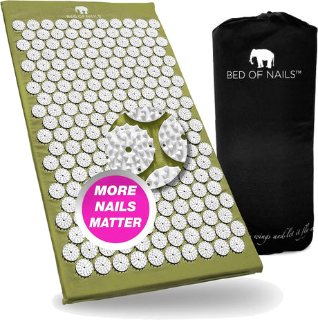 BED OF NAILS Original Acupressure Mat — Acupuncture Mat with 8,820 Massage Mat Nails for Wellness, Increased Vitality, Back Pain Relief, Relaxation, 74 x 41 x 2 cm, Carry Bag, Green.